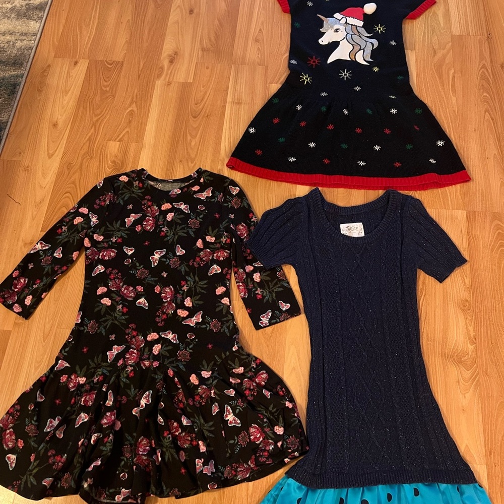 Girls dresses sweater dresses size 8/10